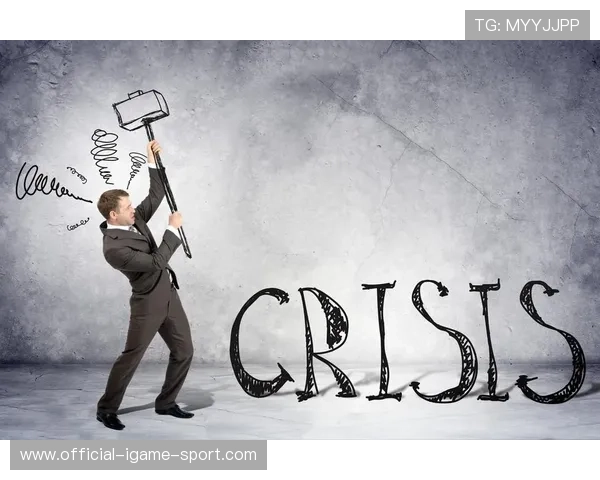 球队社媒操作失误引发公关危机，品牌损失连带显现