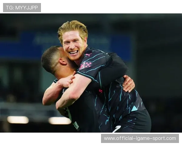 诺丁汉森林追德布劳内式组织源：足球智慧的全新进化