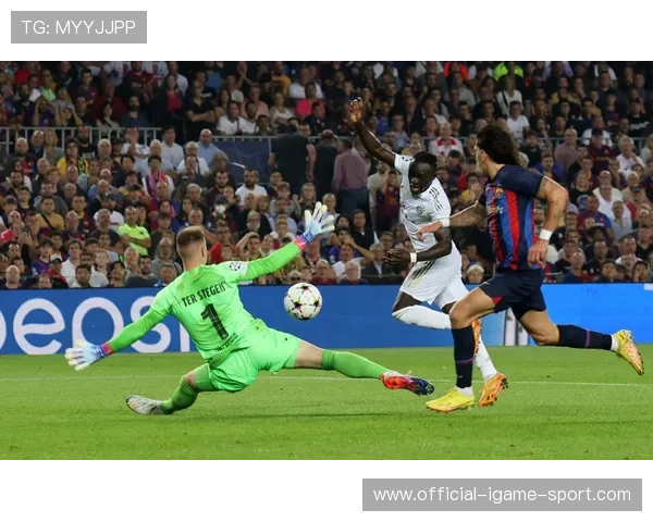 欧洲足球联赛冠军争夺战片刻未歇，足球 欧洲联赛